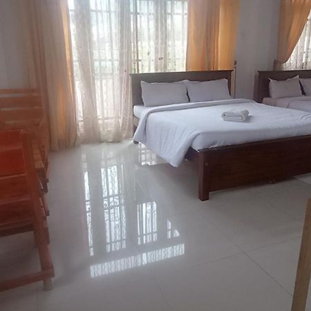 Oviya Guest Bed and Breakfast Νουβάρα Ελίγια Εξωτερικό φωτογραφία